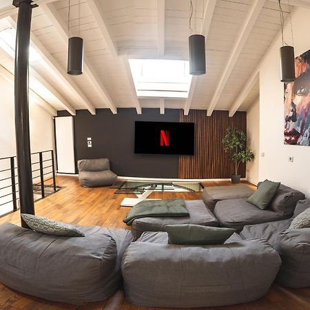 Luxury Industrial Apt Vicino Al Centro Con Garage Bréscia Exterior foto