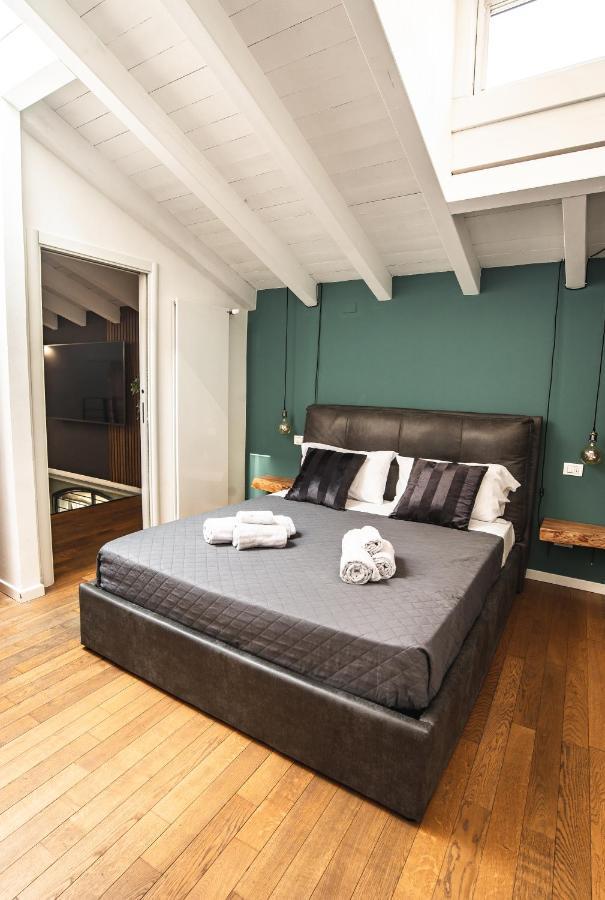 Luxury Industrial Apt Vicino Al Centro Con Garage Bréscia Exterior foto